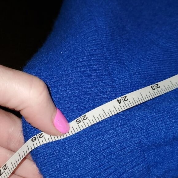 Talbots Lambswool Embroidered & Embellished Sz M Blue Penquin Graphic LS Sweater - Picture 7 of 9